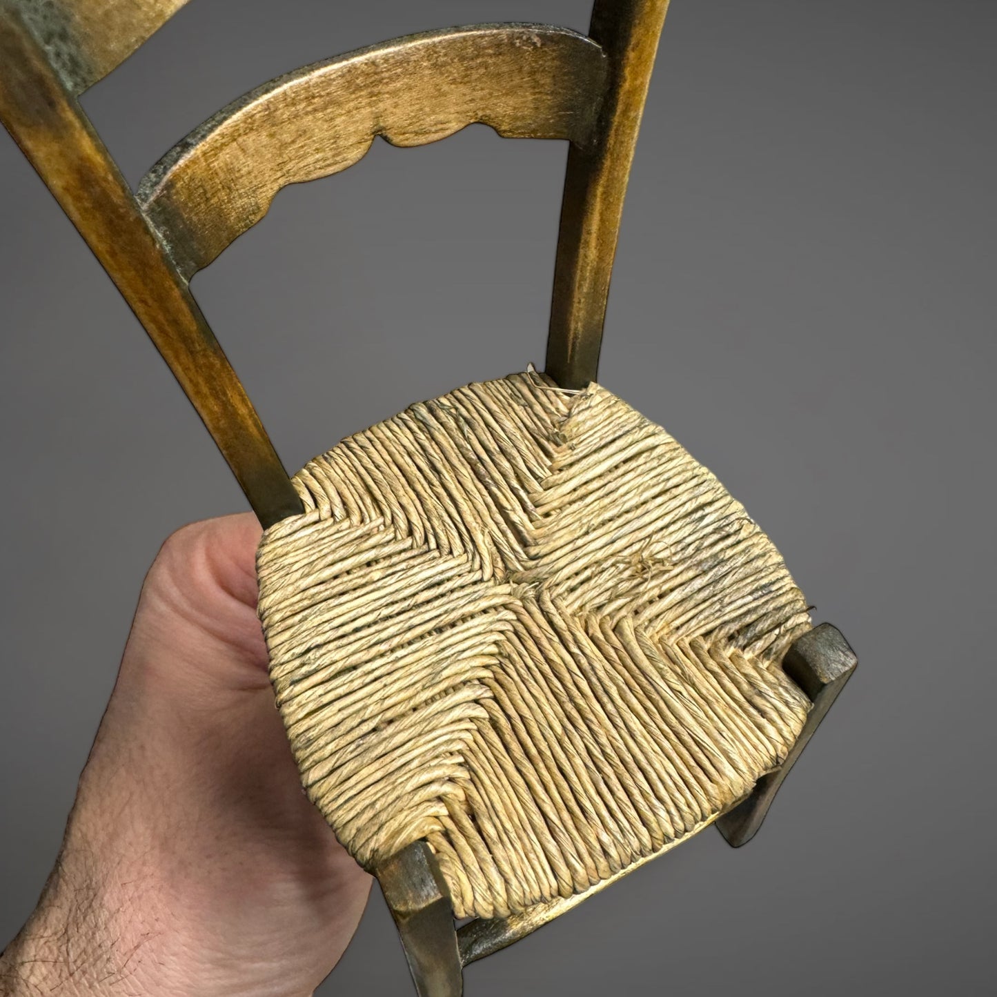Sedia Impagliata in Legno, adatta per il Pastore da 25 cm.